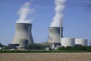 Qué es una central nuclear : Funcionamiento y sus aplicaciones